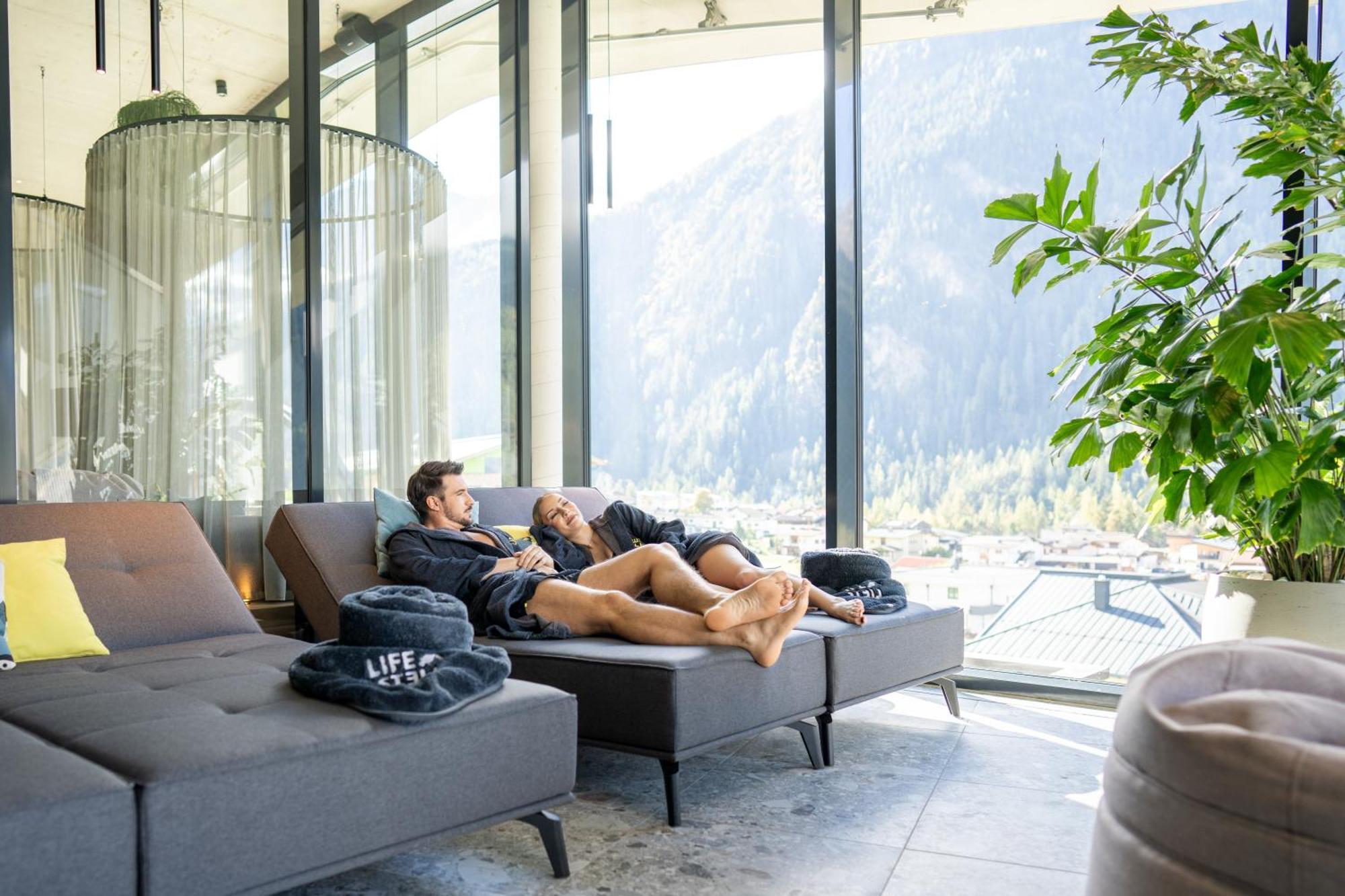 Lifesteil Aparthotel *
